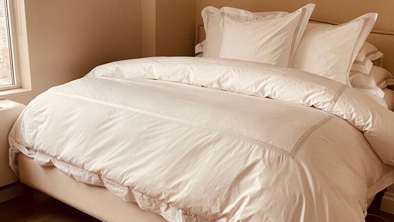 Tailored janitorial services for offices, schools, hotels, and factories Tailored janitorial services for offices, schools, hotels, and factories